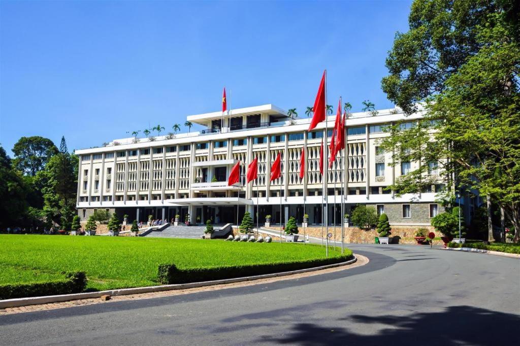 Khách sạn The Chill Suites- Trung Tâm Thành Phố